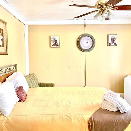 Bella'S Boutique Hotel Hemingway Extérieur photo